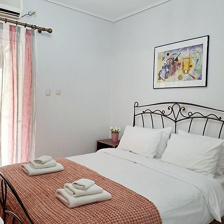 Bright Apartment In Nea Palatia • Oropos Exteriér fotografie